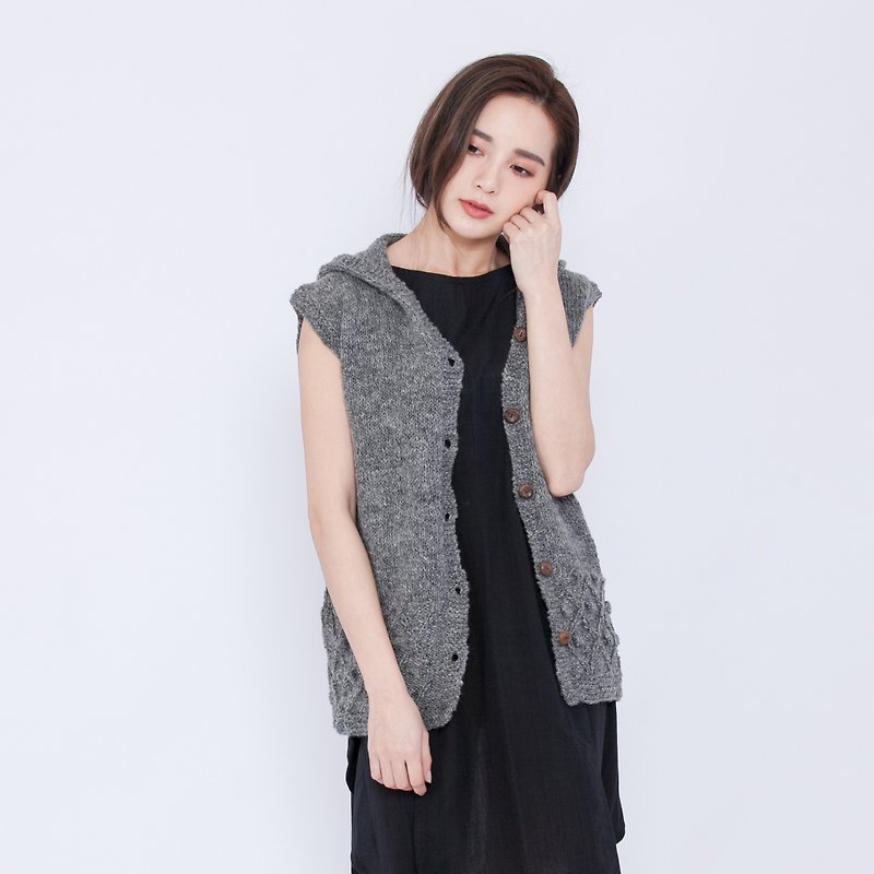 Warm winter wool knit vest _ hood _ fair trade - Women's Vests - Wool Gray