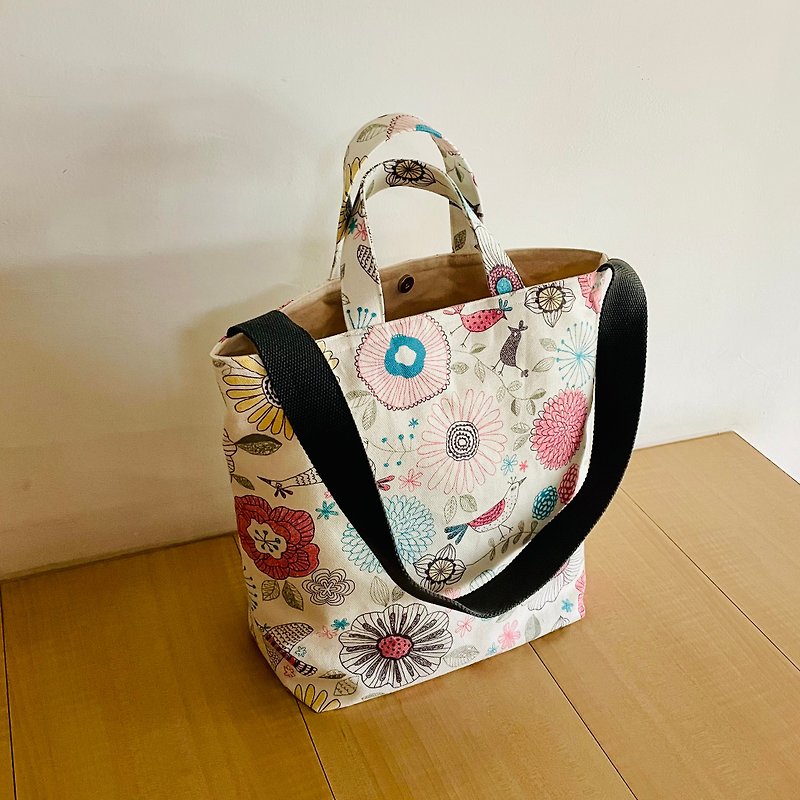 Garden 2way Tote Shoulder Bag. Double-sided inner pockets. Japanese design cloth - กระเป๋าแมสเซนเจอร์ - ผ้าฝ้าย/ผ้าลินิน ขาว