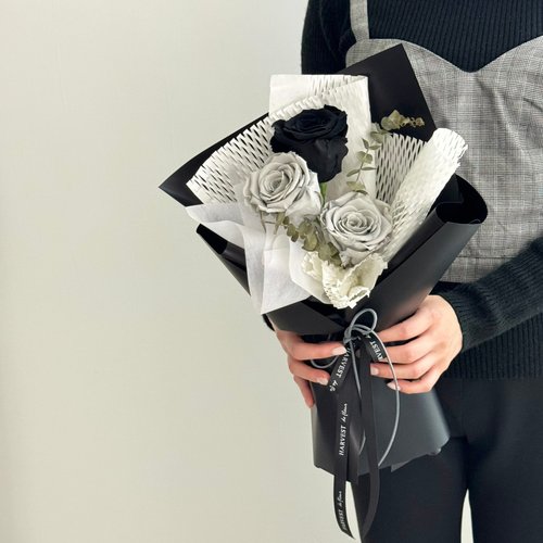 大きな 花束 ring ( black ) ブラックローズとレッドローズのカッコいい花束「M－style