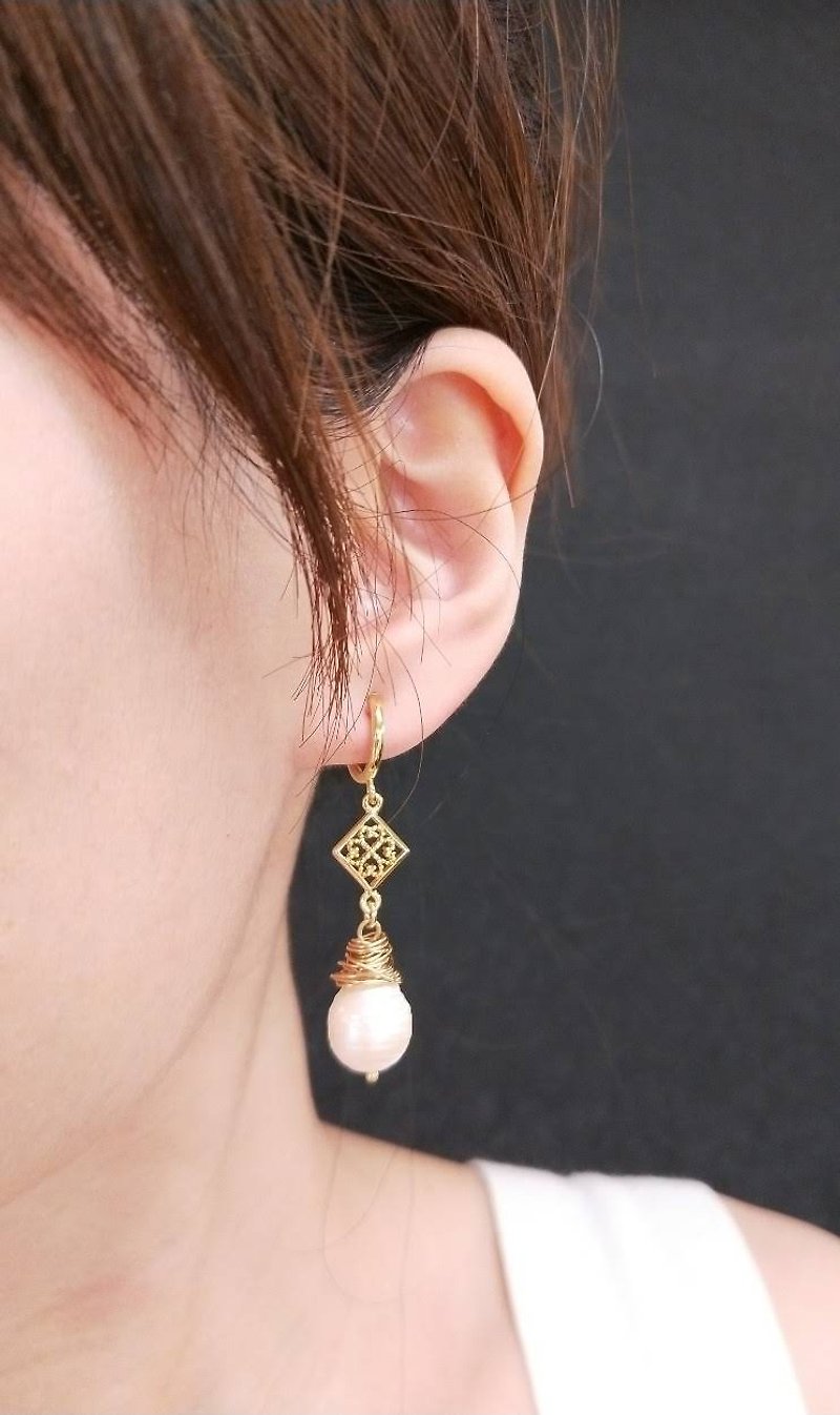 耳環。水滴珍珠宮廷風耳勾耳夾耳環 - 耳環/耳夾 - 珍珠 白色
