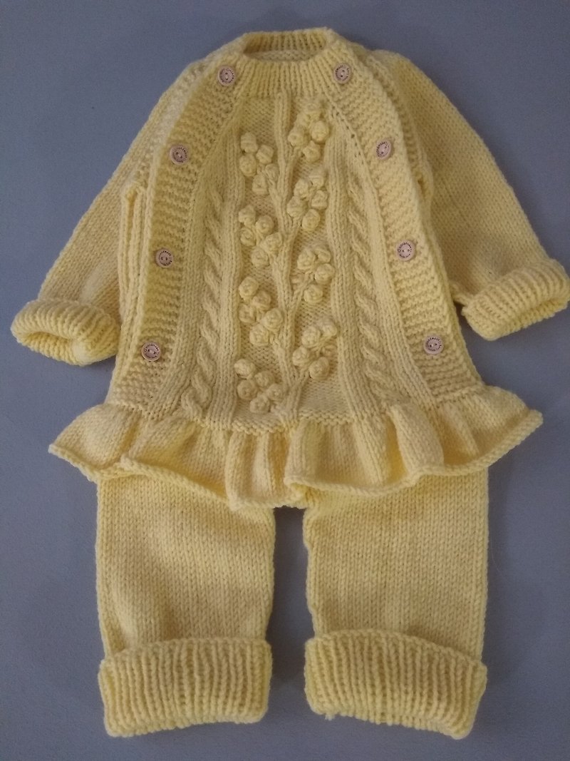 Knitting pattern for baby jumpsuit, 3-6 months, pdf instruction in English - Onesies - Wool Yellow
