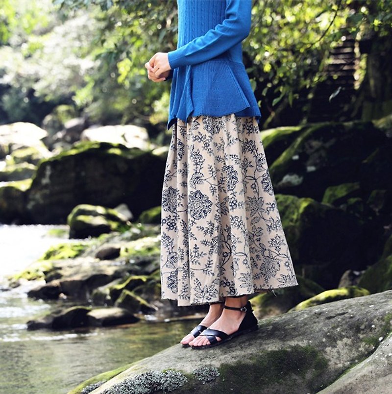[Throw] cloth clothing Spring Hill, cotton printed A-line skirt original design - กระโปรง - ผ้าฝ้าย/ผ้าลินิน หลากหลายสี