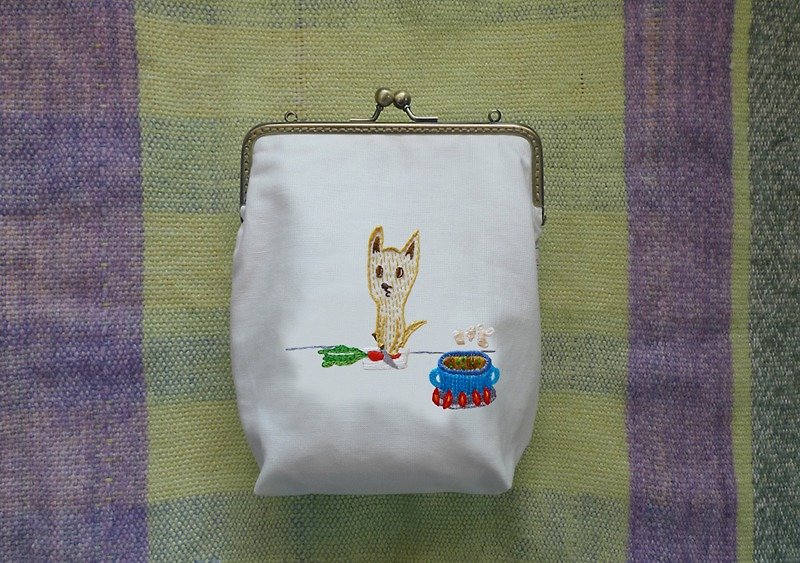 🗻 dream mountain dog, small yellow gold embroidery bag can be slung mouth (in) | talk about embroidery studio