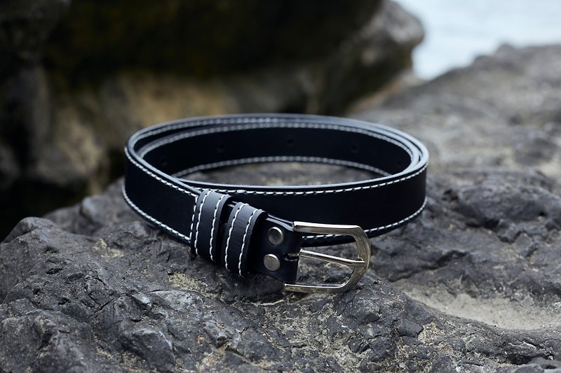 Italian leather belt / handmade / female or male - Belts - Genuine Leather Black