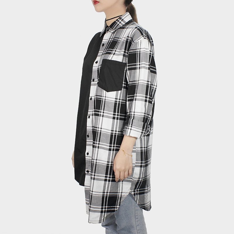 [ionism] asymmetric check shirt black - เสื้อเชิ้ตผู้ชาย - ผ้าฝ้าย/ผ้าลินิน สีดำ