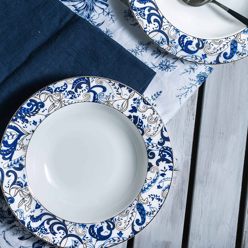 All-blue bone china 9-inch plate - Plates & Trays - Porcelain 