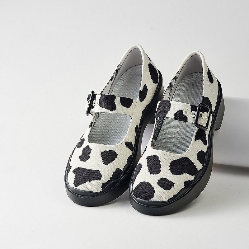 牛柄のクラシックな花びらプラットフォームシューズ - オックスフォード靴 - サステナブル素材 ホワイト