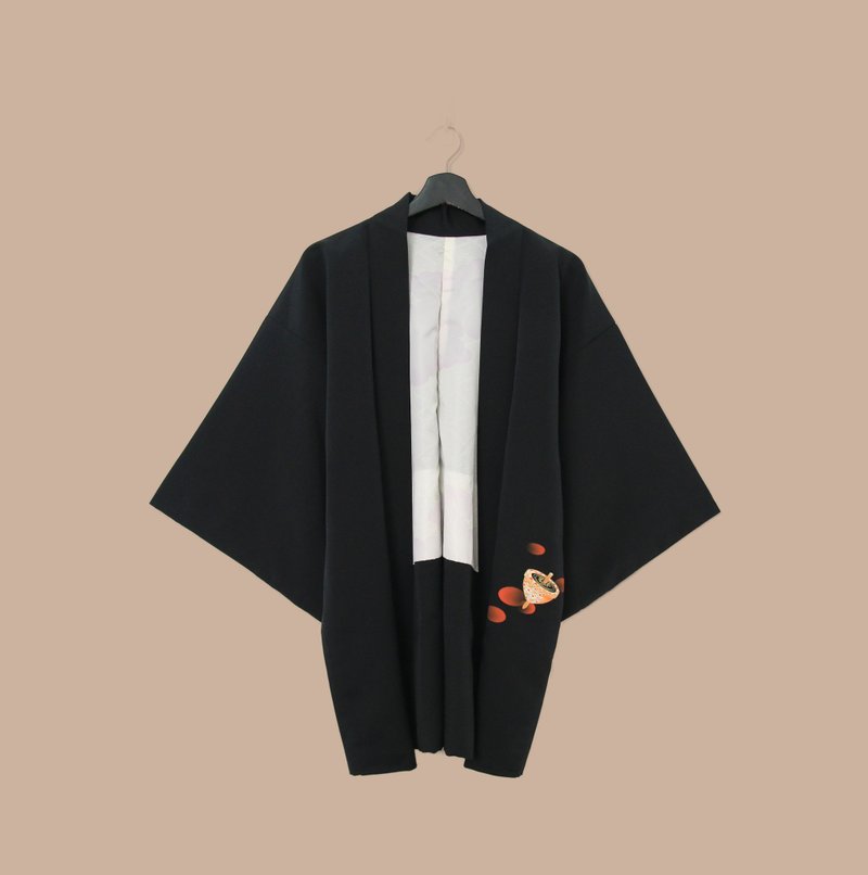 Back to Green-日本帶回羽織 精緻手繪 陀螺kb-08/vintage kimono - 女大衣/外套 - 絲．絹 