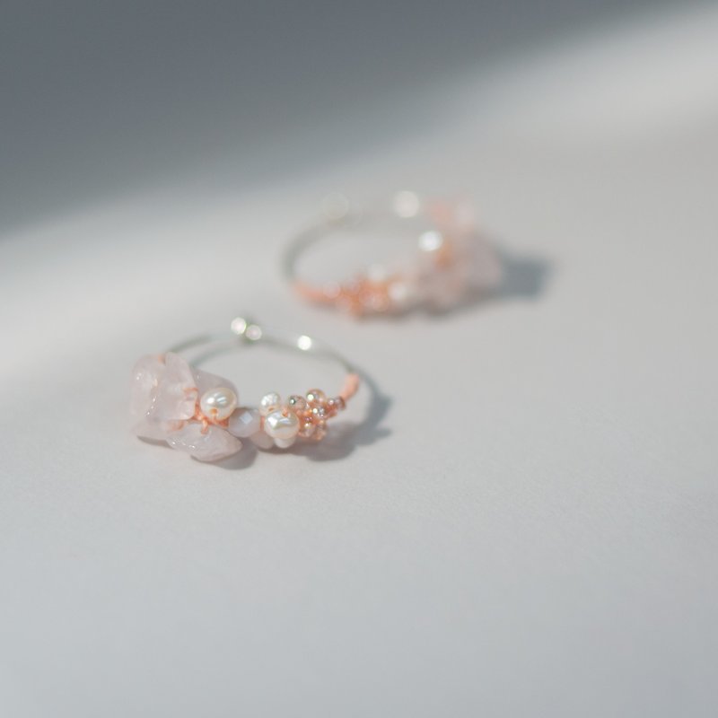 粉色 大花圈 拼配水晶珠串耳圈耳環 - 耳環/耳夾 - 水晶 粉紅色