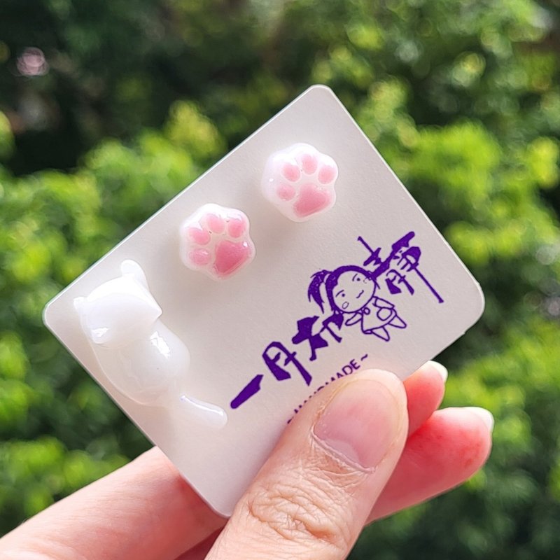 牛奶喵喵耳環 - 耳環/耳夾 - 樹脂 