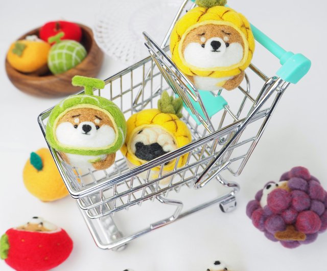 羊毛フェルト　　カフェパグさん 羊毛フェルト カフェパグさん