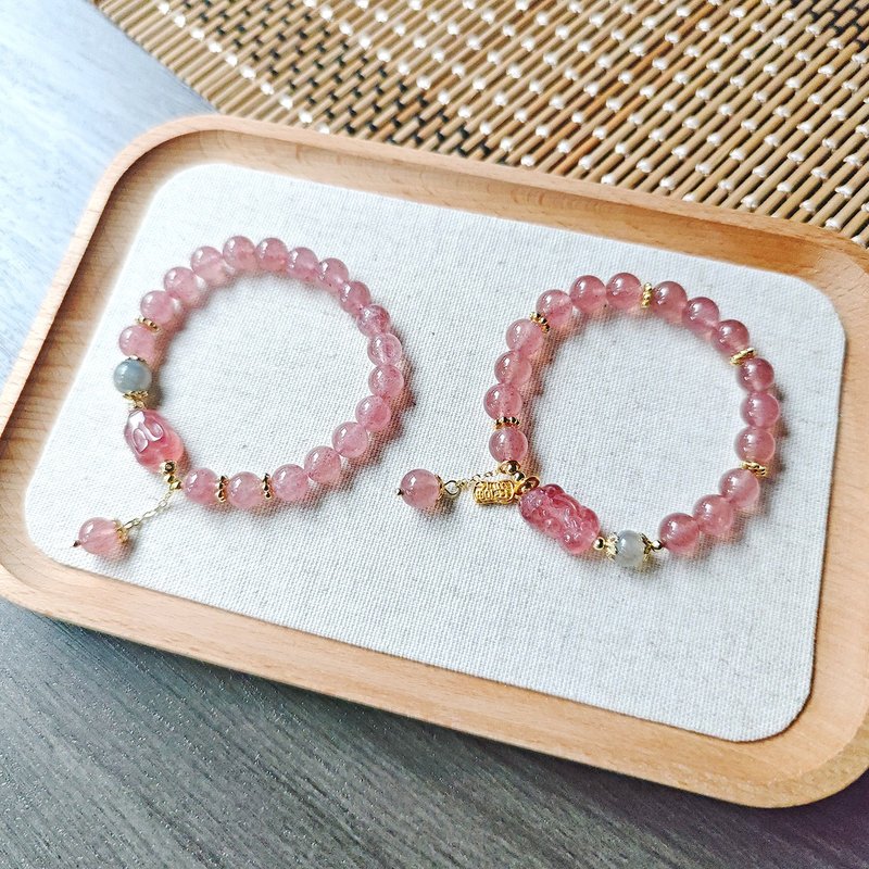 Natural strawberry crystal Christmas gift Birthday Customized Bracelet Jewelry - Bracelets - Crystal Pink