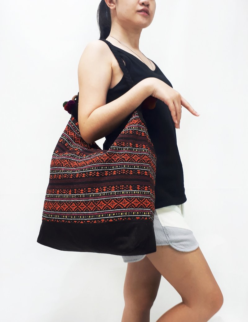 Woven Cotton Bag Tote bag Women bag Shoulder bag Shopping bag Pom Pom Strap Red - 其他 - 其他材質 橘色