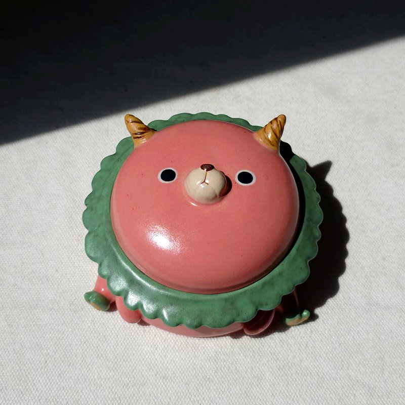 Chimera jewelry jar. Handmade ceramic home decor. - 花瓶/花器 - 陶 