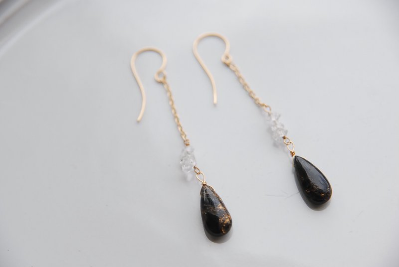 コッパーオブシディアンとダブルポイント水晶のピアス　１４kgf - 耳環/耳夾/耳骨夾 - 水晶 黑色