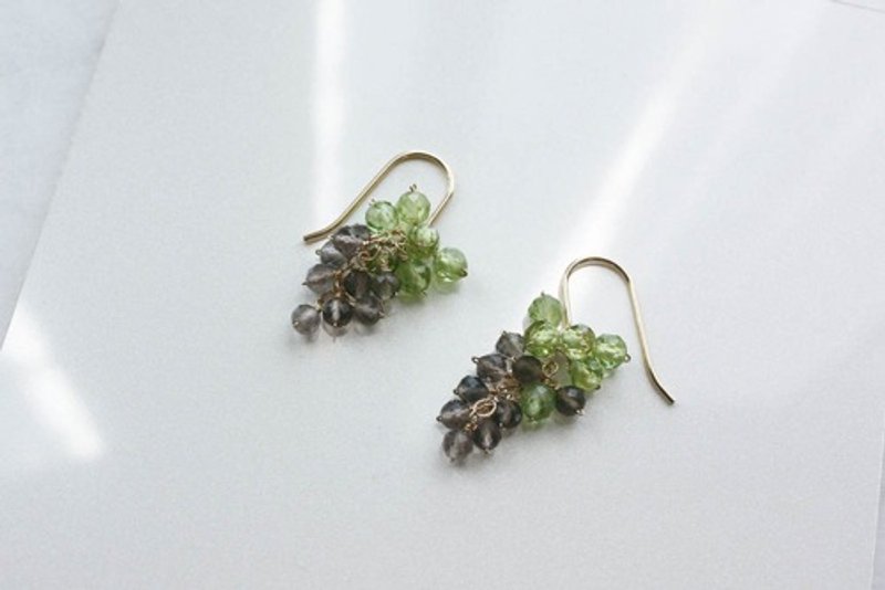 Pinkoi Proxy Purchase - No. 786 Peridot and smoky quartz earrings - Earrings & Clip-ons - Gemstone 