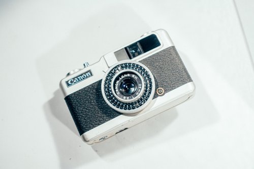 キヤノン Canon demi EE28 フィルムカメラ Demi EE28 - Canon Camera Museum