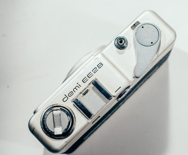 Canon デジタルEE28 フィルムカメラ Canon Demi EE28 フィルムカメラ ハーフ判 F2.8レンズ 自動露出