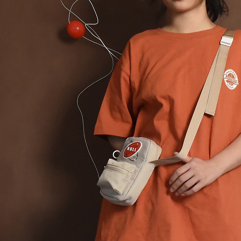 nullbag原創純色街頭側背包斜挎包手機包小包迷你刺繡休閒 - 側背包/斜孭袋 - 其他人造纖維 