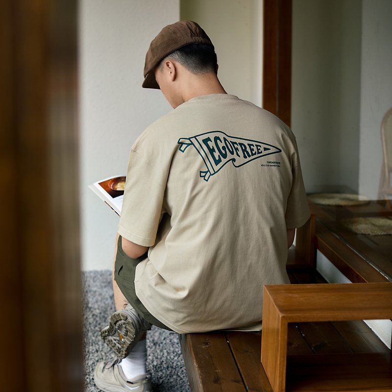 THREADEISGN theme text printing Japanese loose casual round neck short-sleeved T-shirt TEE - เสื้อยืดผู้ชาย - ผ้าฝ้าย/ผ้าลินิน สีนำ้ตาล