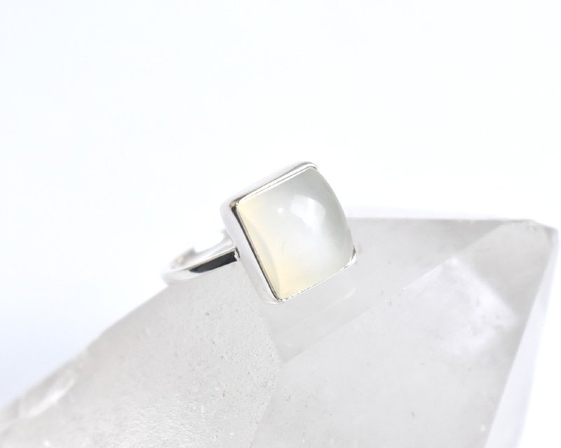 Moonstone silver ring, silver 925, one of a kind - แหวนทั่วไป - เครื่องเพชรพลอย 