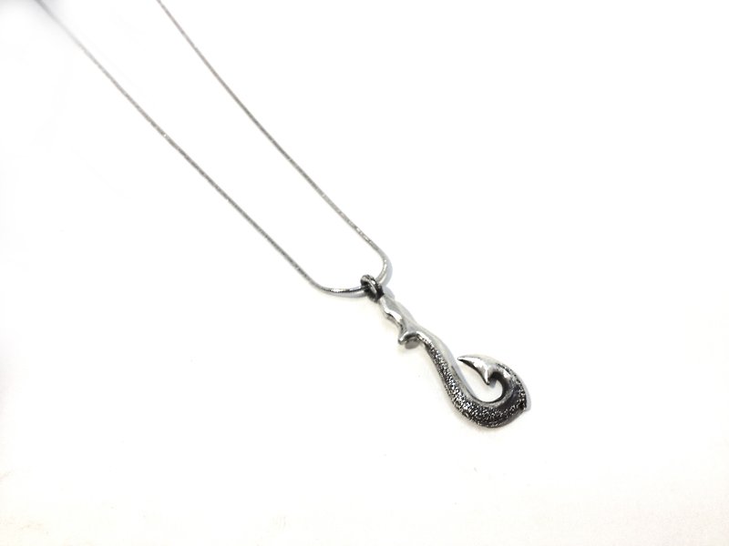 One of the Maori・Pure silver pendant necklace | Māori - Necklaces - Other Metals Gray