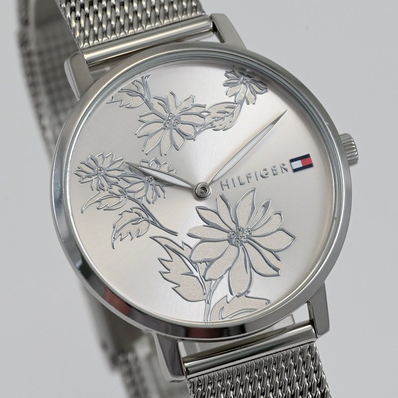 Vintage Tommy Hilfiger Quartz Watch 35mm Flower Silver Unisex Stainless Steel - นาฬิกาผู้ชาย - สแตนเลส สีเงิน