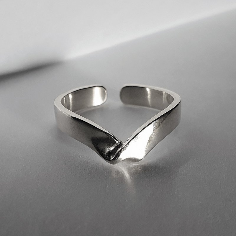 (925 Sterling Silver) Folded Ring - 戒指 - 純銀 銀色