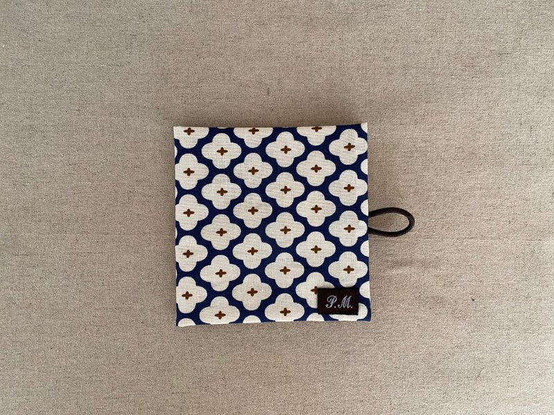 Portable toilet paper pouch - blue and white cotton Linen cloth - Other - Cotton & Hemp 