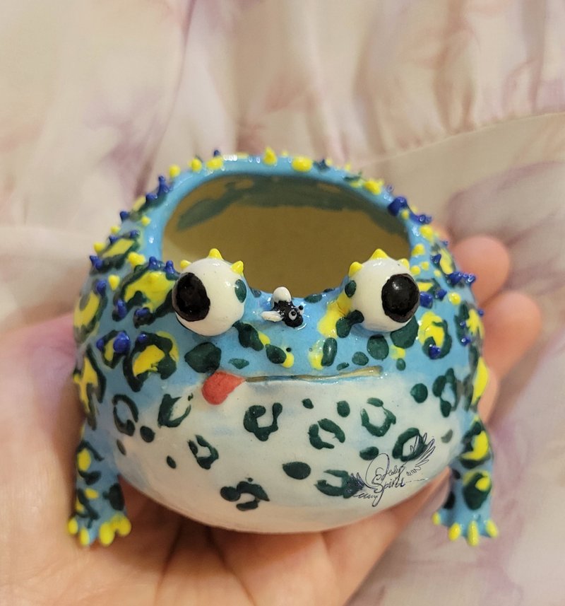 Handmade blue horned frog small pottery basin - ตกแต่งต้นไม้ - ดินเผา สีน้ำเงิน