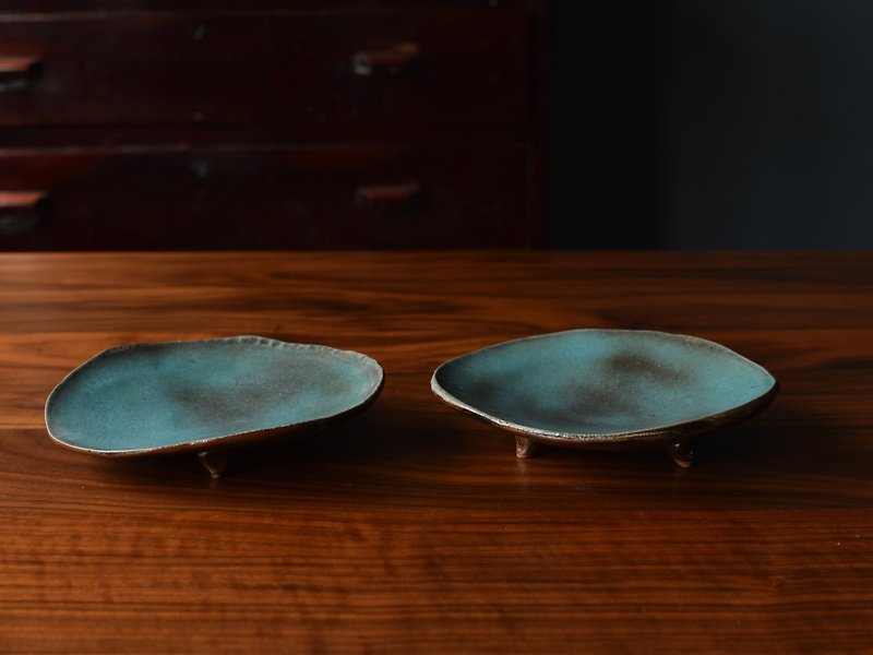 陶 盤子/餐盤/盤架 藍色 - 陶事 海床系列 三足盤