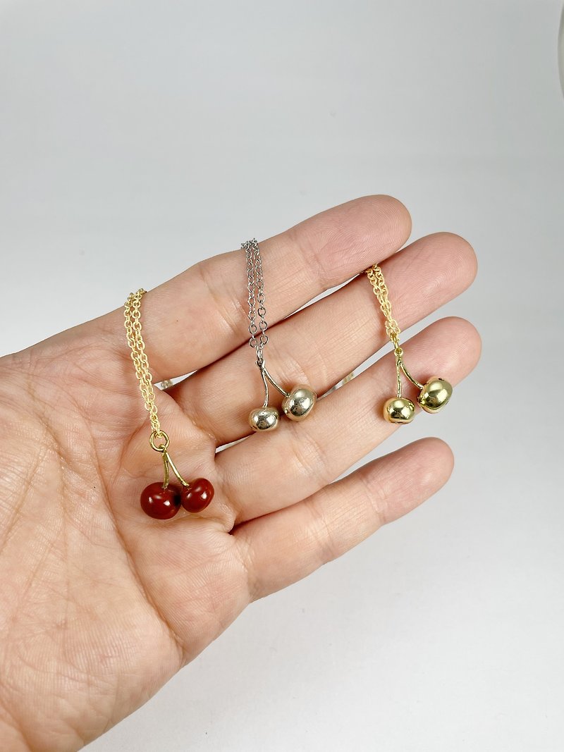 Cherry Miniature Necklace Available in 3 Colourways. - สร้อยคอ - โลหะ 