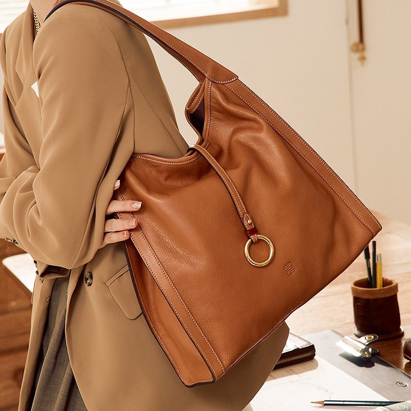 [SOBDEALL] Vegetable tanned leather fashion shoulder bag - กระเป๋าแมสเซนเจอร์ - หนังแท้ สีนำ้ตาล