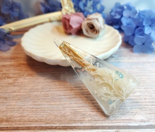 nabi蜜花園 絲路 蕾絲蕨永生花奶茶色樹脂髮夾