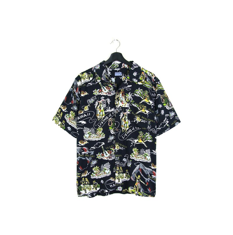 Back to Green:: 風情 //男女皆可穿// vintage Hawaii Shirts (H-39) - 男襯衫/休閒襯衫 - 聚酯纖維 