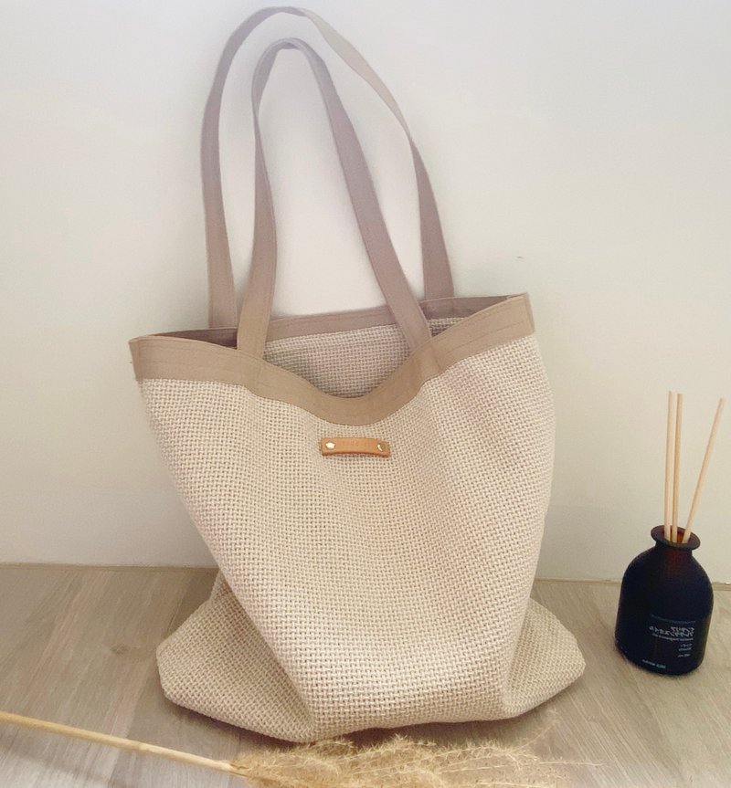 French Elegant Woven Tote - กระเป๋าถือ - ผ้าฝ้าย/ผ้าลินิน ขาว