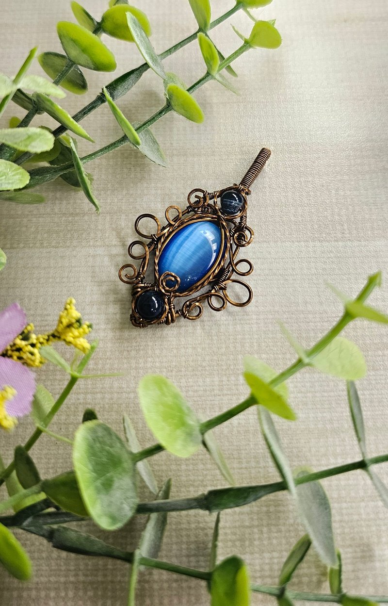 Mirror of the Tides - Necklaces - Copper & Brass Blue