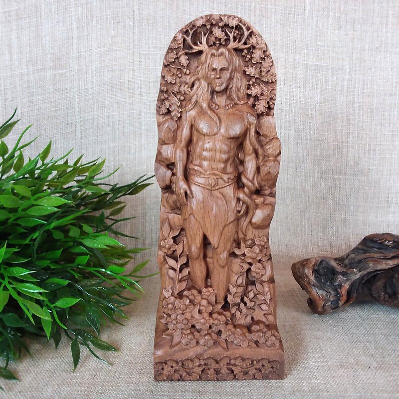 Cernunnos, Celtic pagan horned god, Statuette made of wood. Altar statuette. - 公仔模型 - 木頭 咖啡色