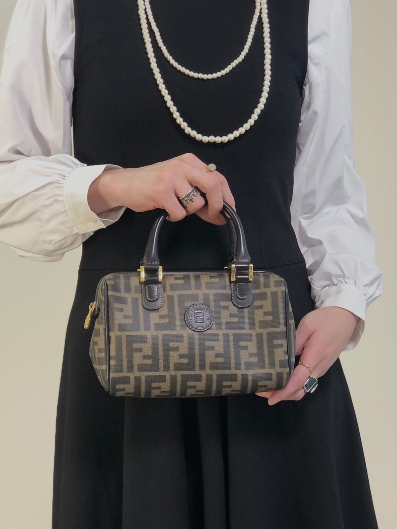 【Direct from Japan: Luxury Pre-owned Bag】 FENDI Zucca Handbag Brown FF Logo PVC Leather Mini Boston Mini Bag Vintage sfanas - กระเป๋าถือ - วัสดุกันนำ้ สีนำ้ตาล