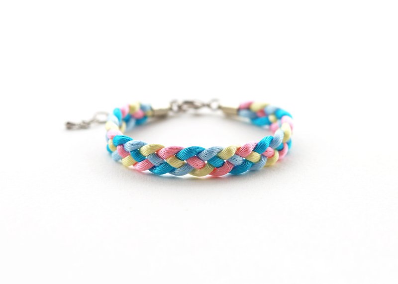 Multicolored mini braided bracelet - สร้อยข้อมือ - วัสดุอื่นๆ หลากหลายสี