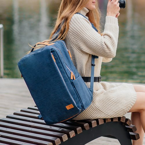 Nordace Siena Pro 17 スマートバックパック USB充電付き Siena Pro 17 スマート バックパック - ベージュ | 仕事、通勤