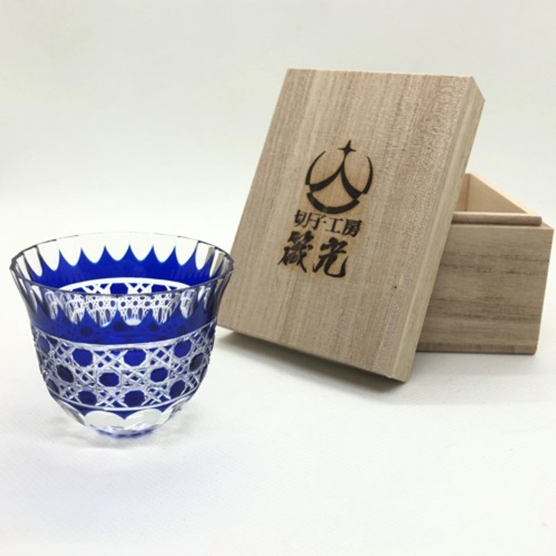 Sake cup: Octagonal basket pattern and tortoise shell pattern - Teapots & Teacups - Glass 