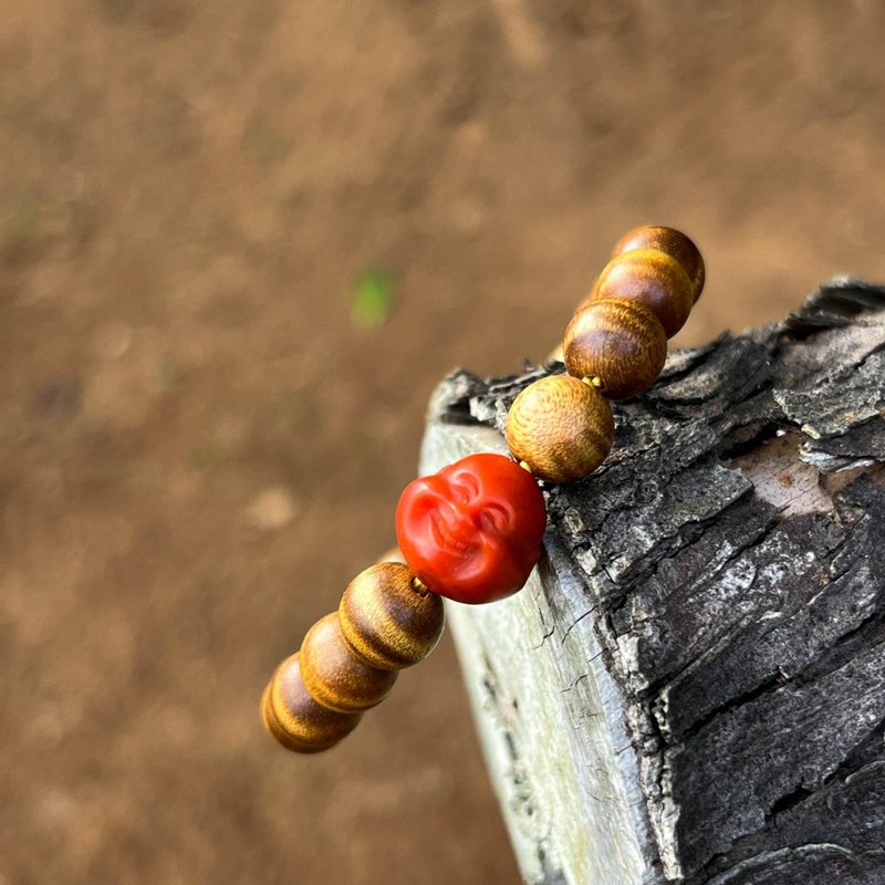 One-line sky sandalwood turquoise south red agate Buddha carved bracelet - สร้อยข้อมือ - ไม้ 