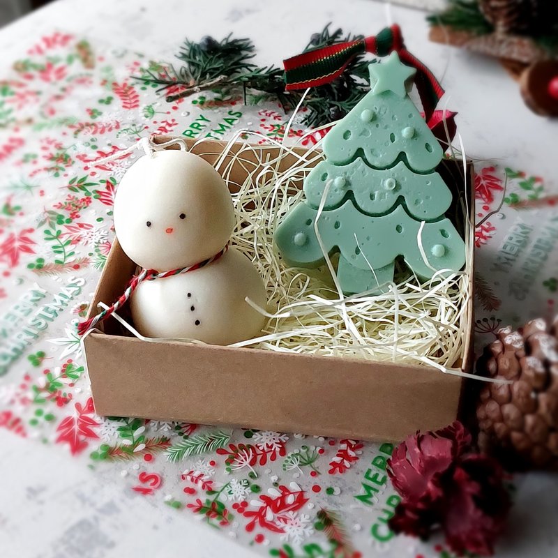 Christmas gift snowman Christmas tree candle gift box - เทียน/เชิงเทียน - ขี้ผึ้ง 