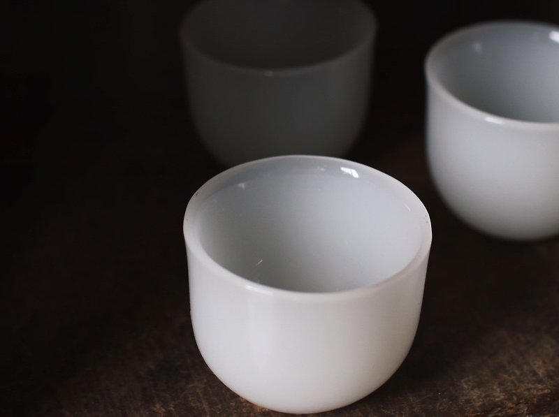 Early white jade cup small size - Cups - Jade White