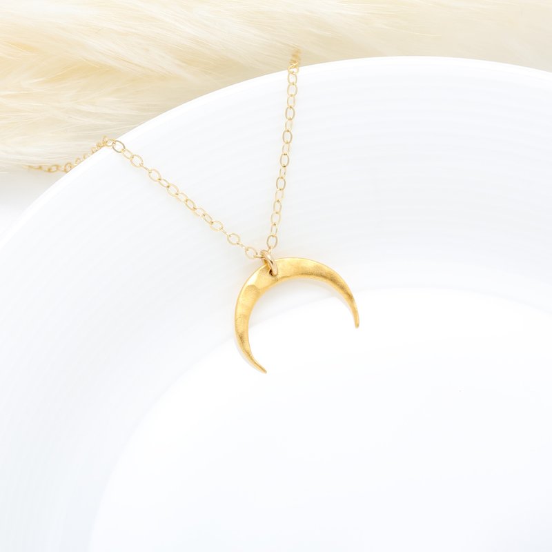 【Angel & Me】Hammered Moon s925 sterling silver 24k gold-plated necklace - Necklaces - Sterling Silver Gold