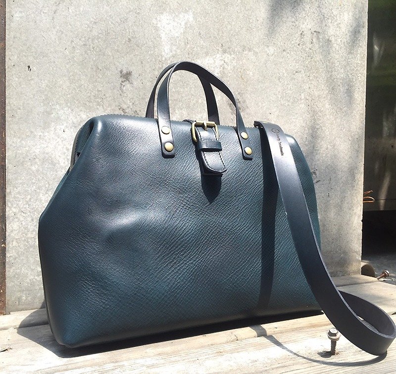 Retro Handbag with Strap Doctor Bag Crossbody Bag Side Backpack-Vegetable Tanned Cow Leather-Color Dark Blue - กระเป๋าแมสเซนเจอร์ - หนังแท้ สีดำ