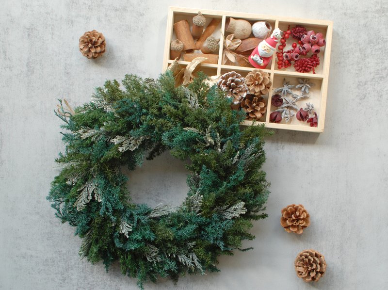 DIY Everlasting Cedar Christmas Wreath Material Set - Plants & Floral Arrangement - Plants & Flowers 