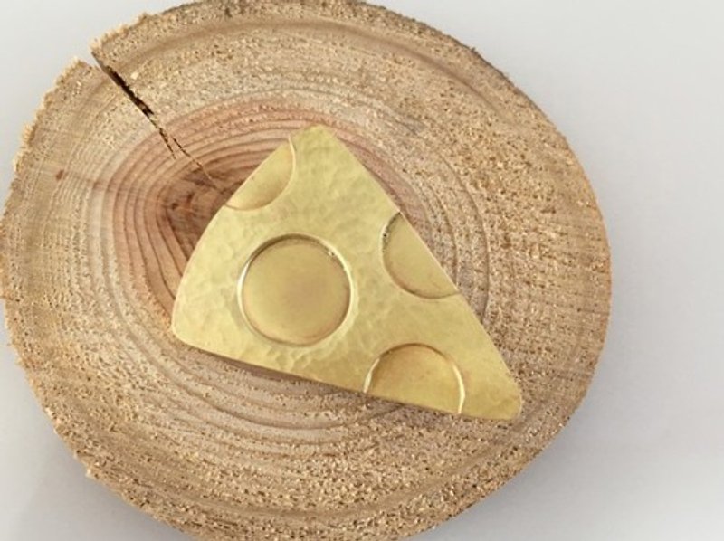 Cheese ◇ Cheese ◇ Brass forged brooch - Brooches - Other Metals 