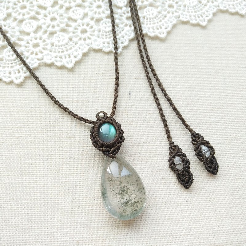 BUHO hand made. Green algae sea. Green ghost crystal X South American wax wax necklace - Necklaces - Gemstone Green